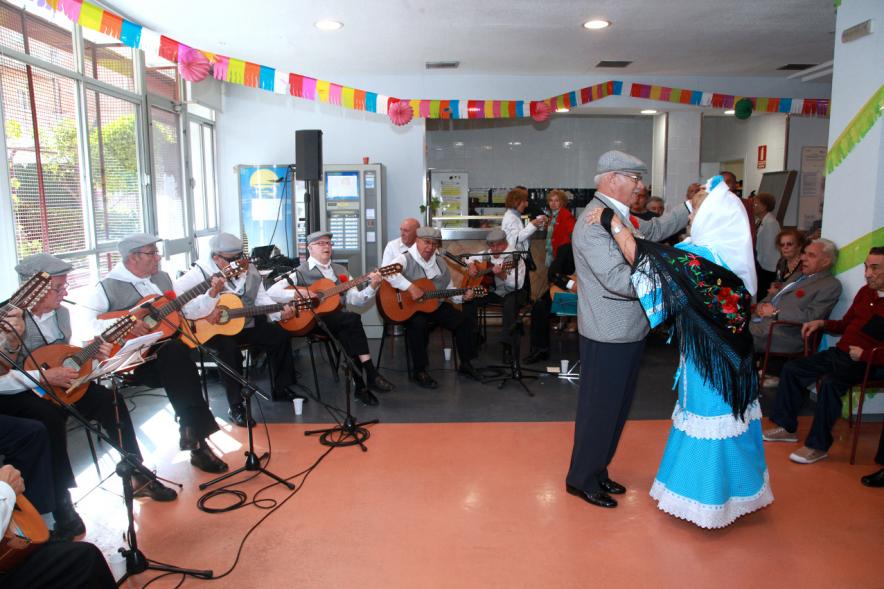 Compañía de guitarristas durante el evento