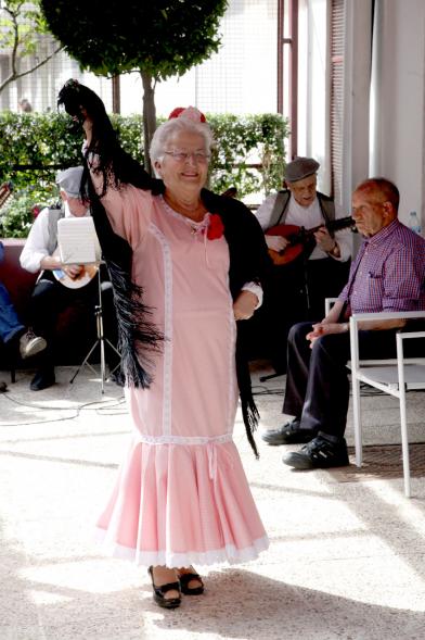 Señora bailando