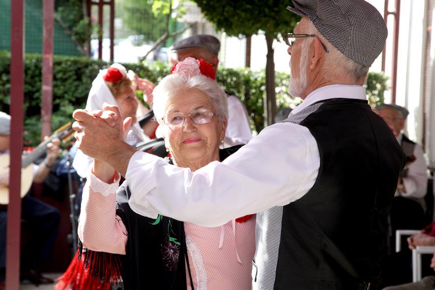 Pareja bailando