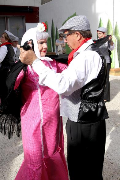 Chulapos bailando