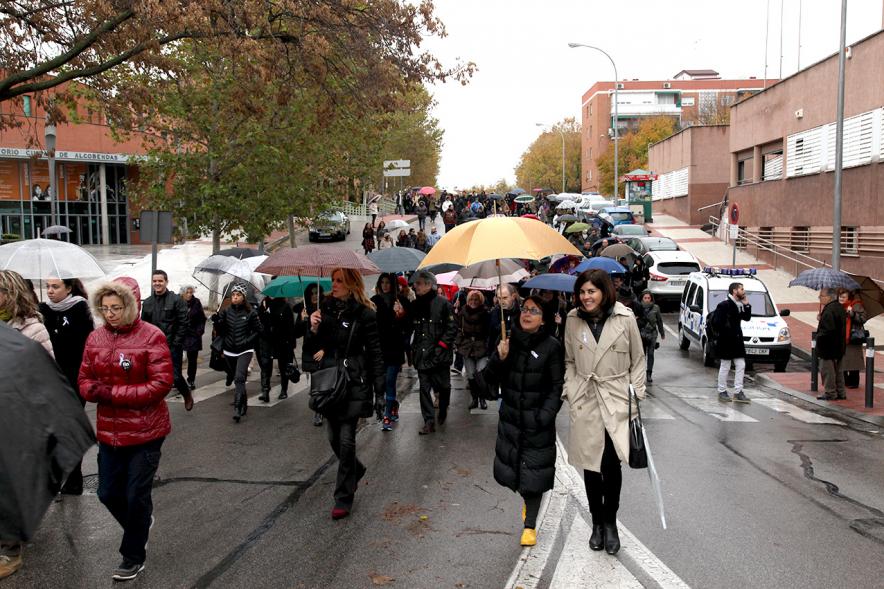 Lectura de Manifiesto Institucional conta la Violencia de Género y Marcha Silenciosa Asistentes a la marcha.- 