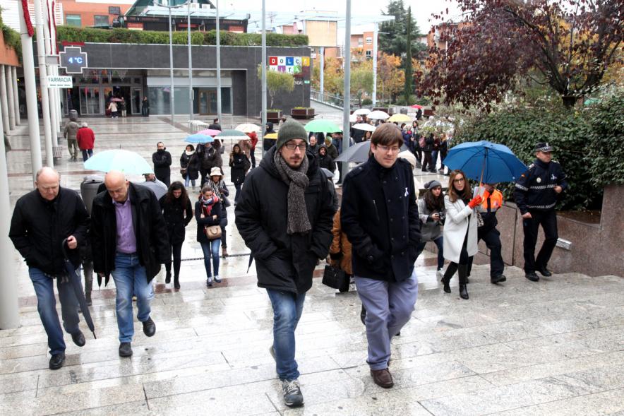 Lectura de Manifiesto Institucional conta la Violencia de Género y Marcha Silenciosa -  Asistentes  a la marcha. 