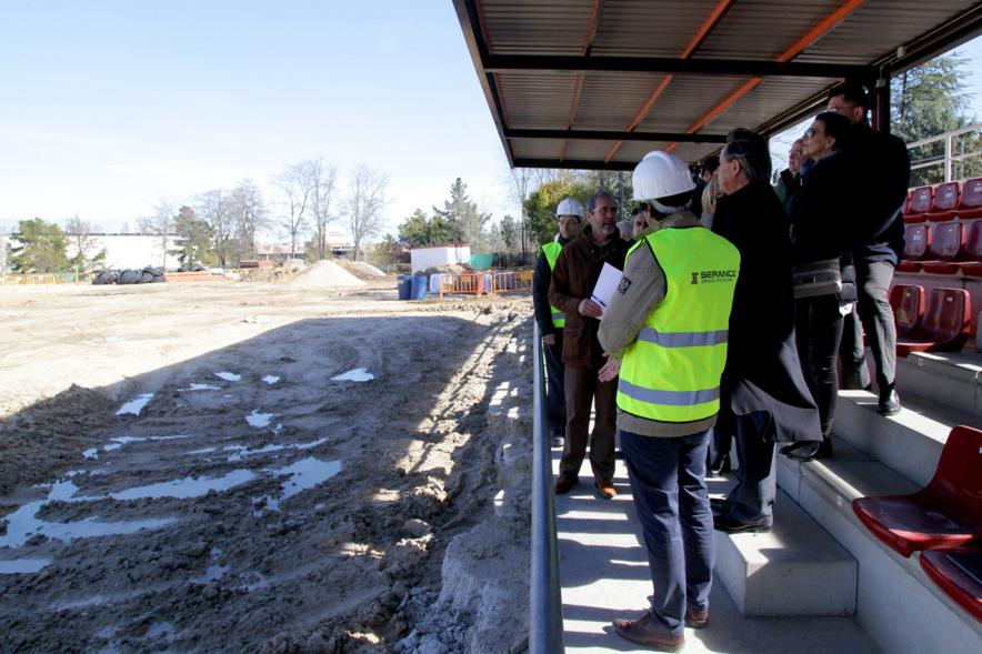 Delegación observa la obra