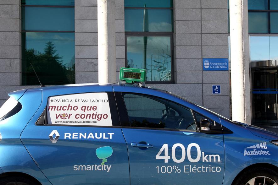 Visita de la Ruta Mi Ciudad Inteligente - Imagen del coche eléctrico.