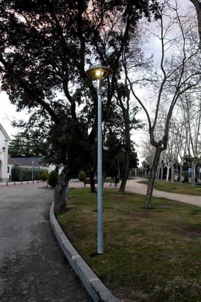 Visita Cambio a Luminarias Inteligentes - Imagen de una farola renovada.