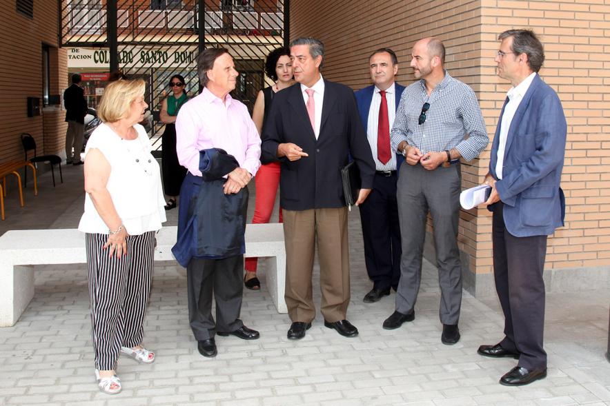 Visita a Viviendas Calle Real Vieja y Calle Empecinado - Visita del alcalde a las viviendas.