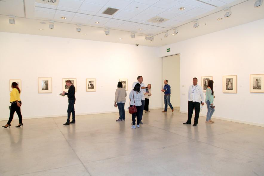 Visita Ciudad y Centro de Arte Alumnos EGME - Imagen de los alumnos haciendo una visita al Centro de Arte.
