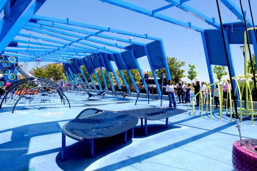Visita Ciudad y Centro de Arte Alumnos EGME - Imagen de los alumnos visitando uno de los parques de Alcobendas.