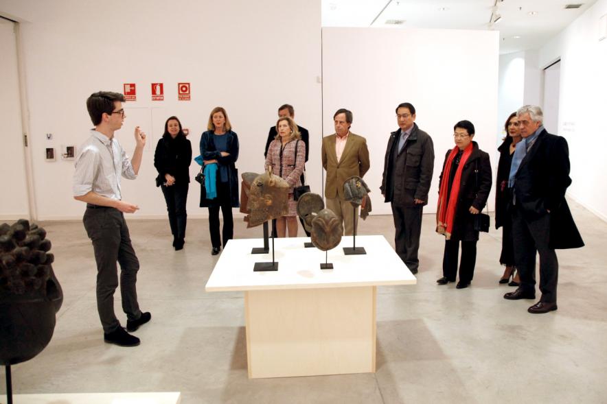 Visita Guiada a la Exposición Colección Sánchez-Ubiria - Las autoridades en la exposición.
