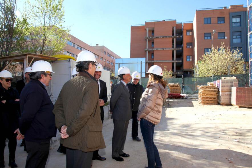 Delegación en el exterior de la construcción