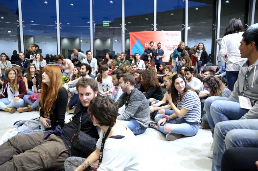Apertura Evento Anual de Servicio Voluntario Europeo - Imagen de personas asistentes.