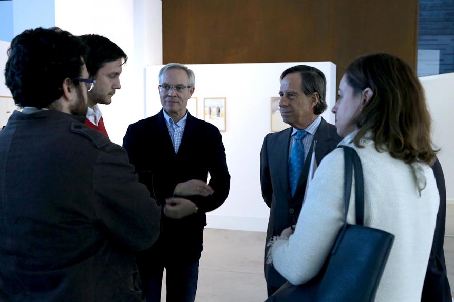 Apertura Evento Anual de Servicio Voluntario Europeo - Imagen del alcalde García de Vinuesa junto con personas participantes en el evento.