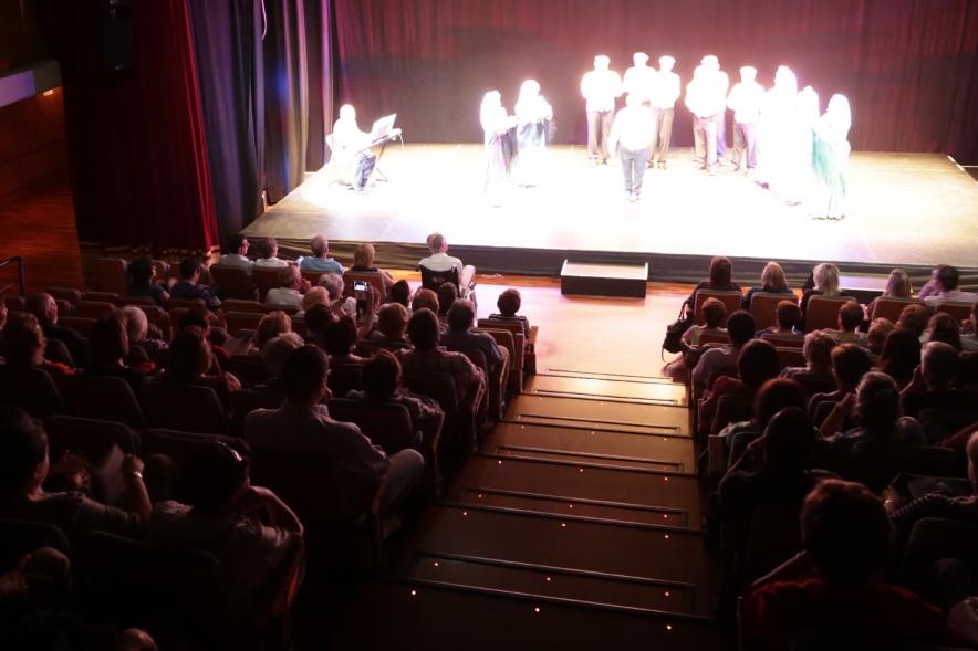 Actuación en auditorio