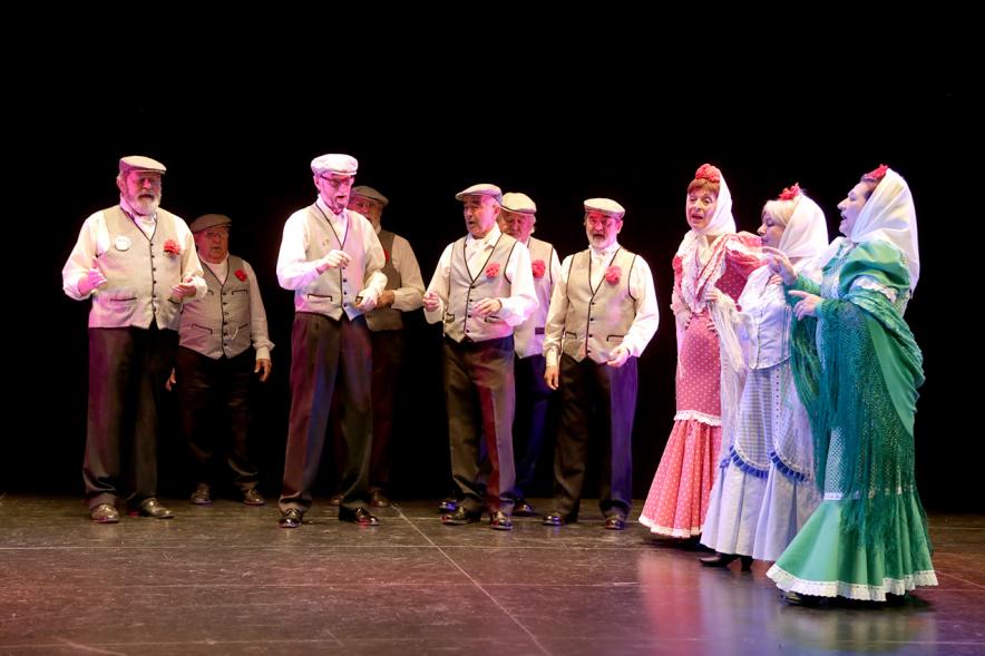 Participante con traje típico