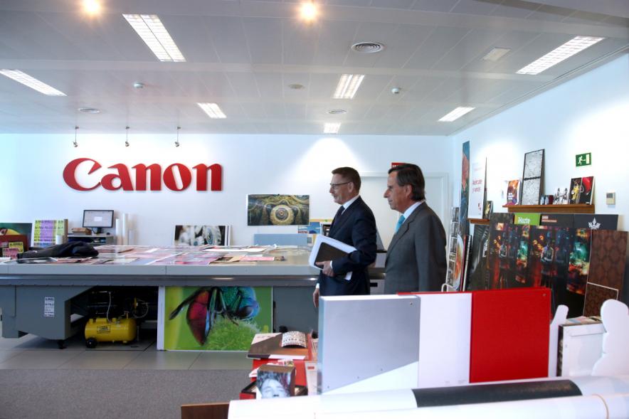Visita a las instalaciones de Canon 