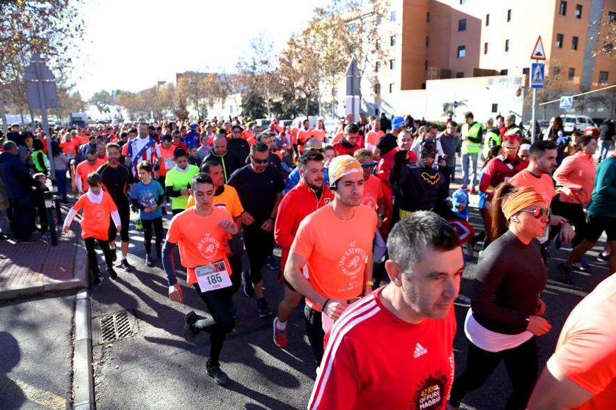 San Silvestre 2018 -  Primer plano de los corredores en  la salida.