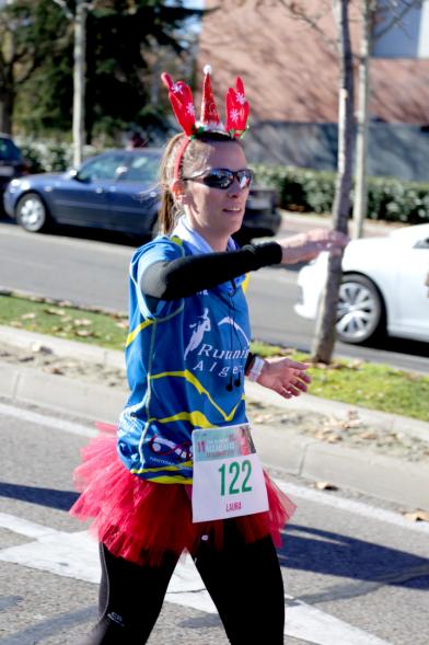 San Silvestre 2018 - Primer plano de una corredora disfrazada de bailarina.