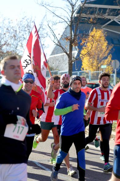 San Silvestre 2018 - Primer plano de los corredores en la carrera.