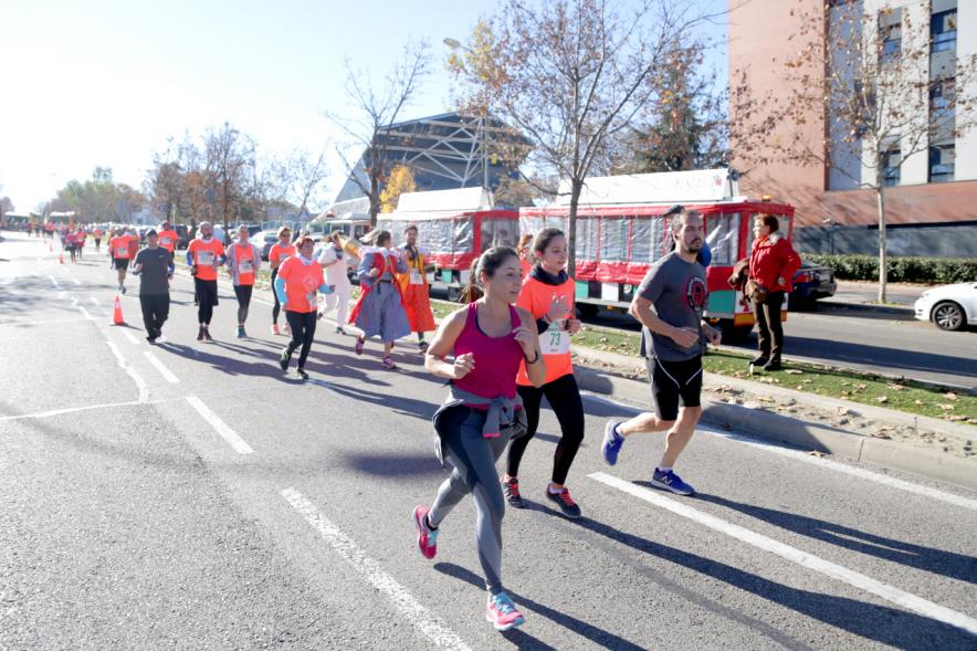San Silvestre 2018 - Imagen de un gran número de corredoras.
