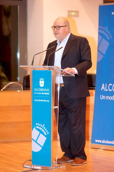 Recepción VALCUDE Alcobendas - Campeones de España - Discurso del presidente del equipo Fernando Laura. 