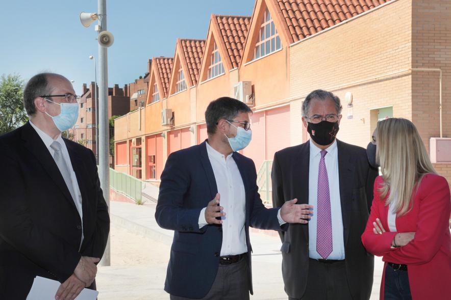 Visita a Colegio