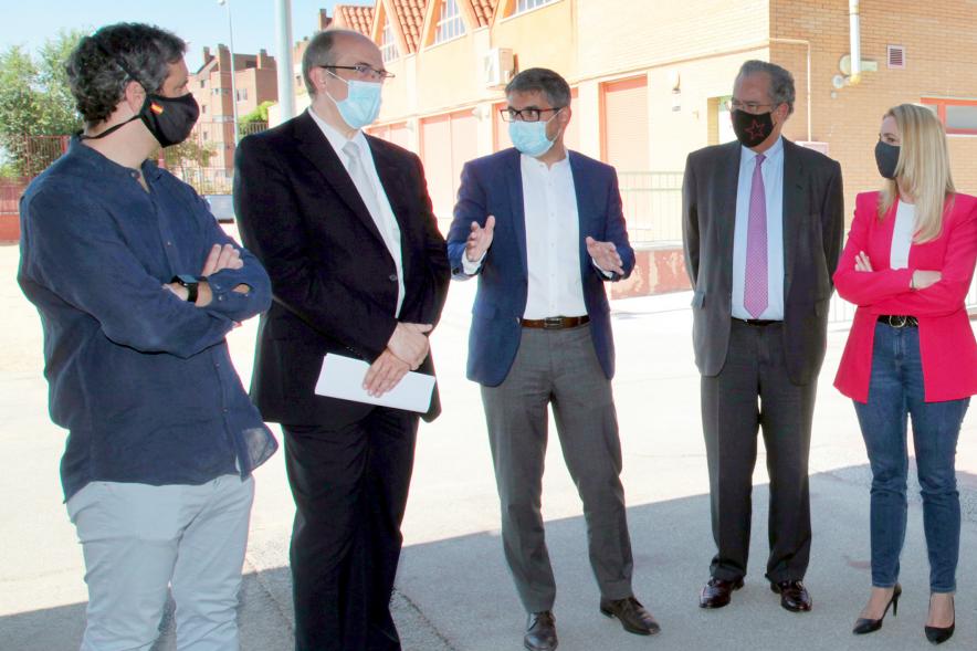 Detalle visita a Colegio