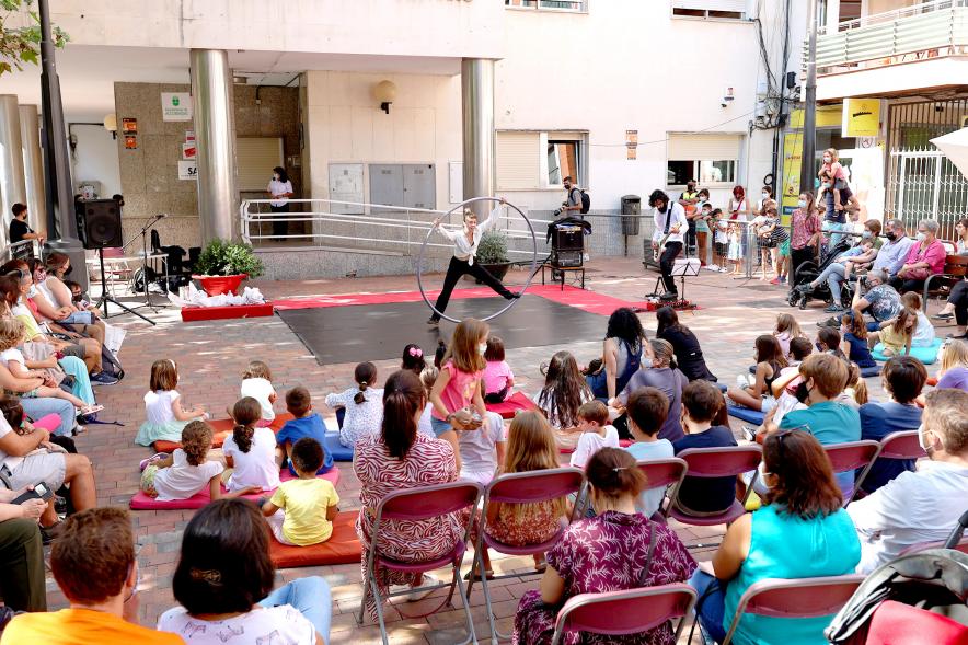 Evento visto desde detrás del público