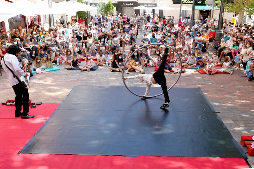 Momento de la actuación circense