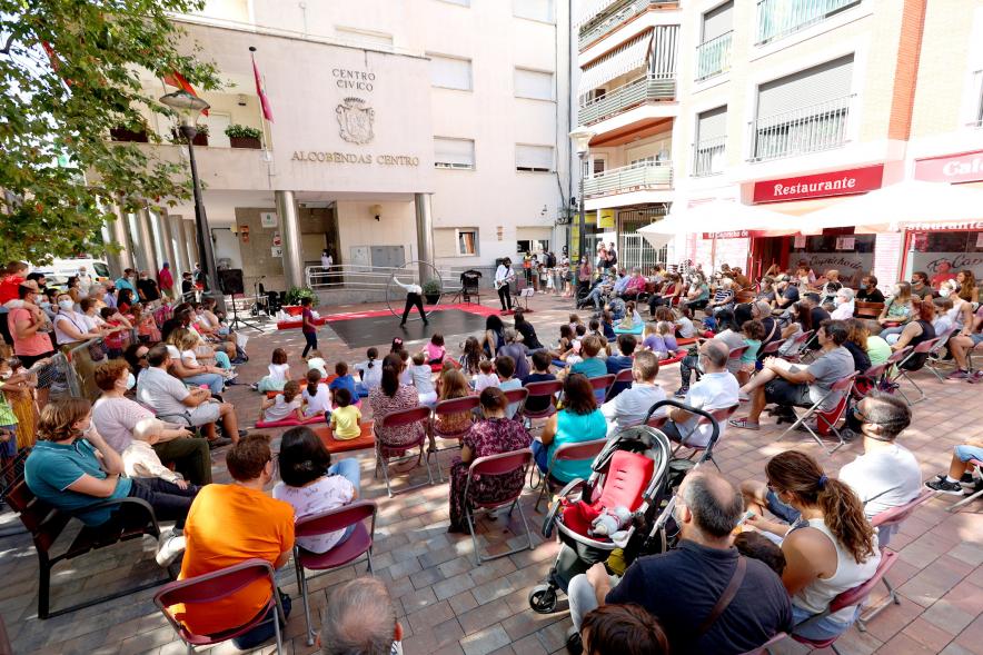 Evento visto desde detrás del público