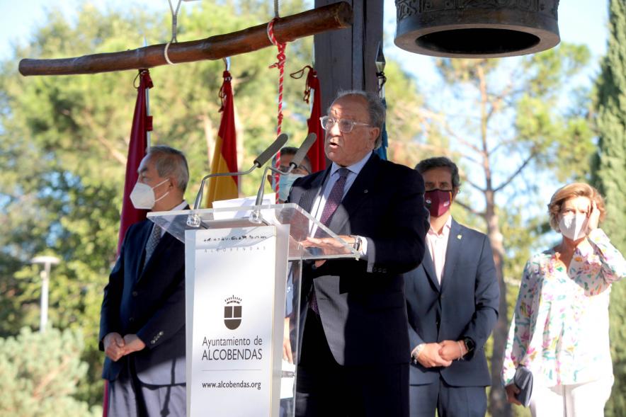  Día Internacional de la Paz - Imagen del presidente de la Asociación Mundial de la Campana de la Paz en España, José Manuel Rodríguez en un momento de su discurso.
