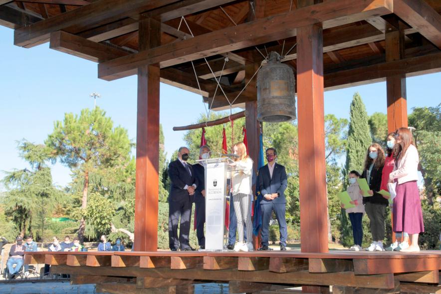 Día Internacional de la Paz - Imagen de un momento de la intervención de uno de los varios representantes del Consejo de Infancia y Adolescencia de Alcobendas.