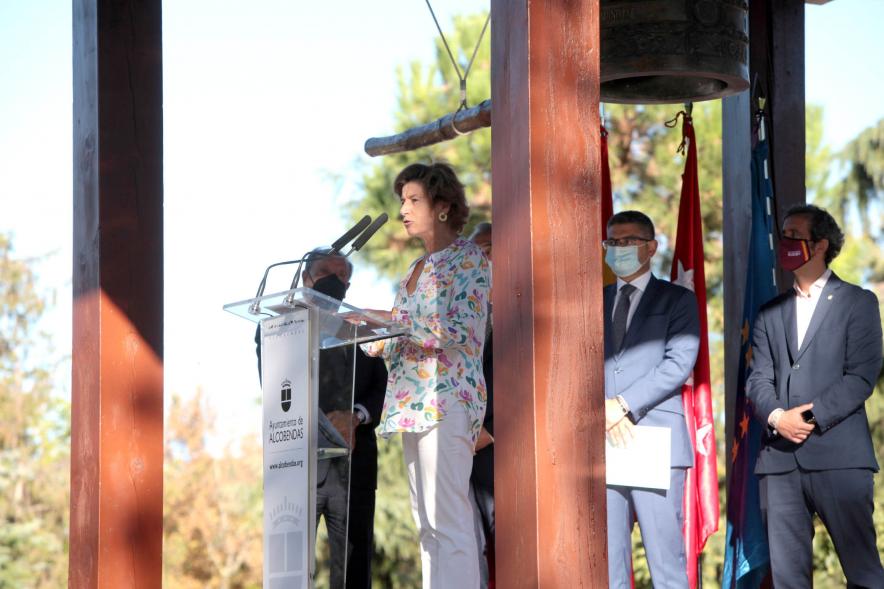  Día Internacional de la Paz - Imagen de un momento de la intervención de la presidenta de la Fundación Pablo Horstmann, Ana Sendagora.