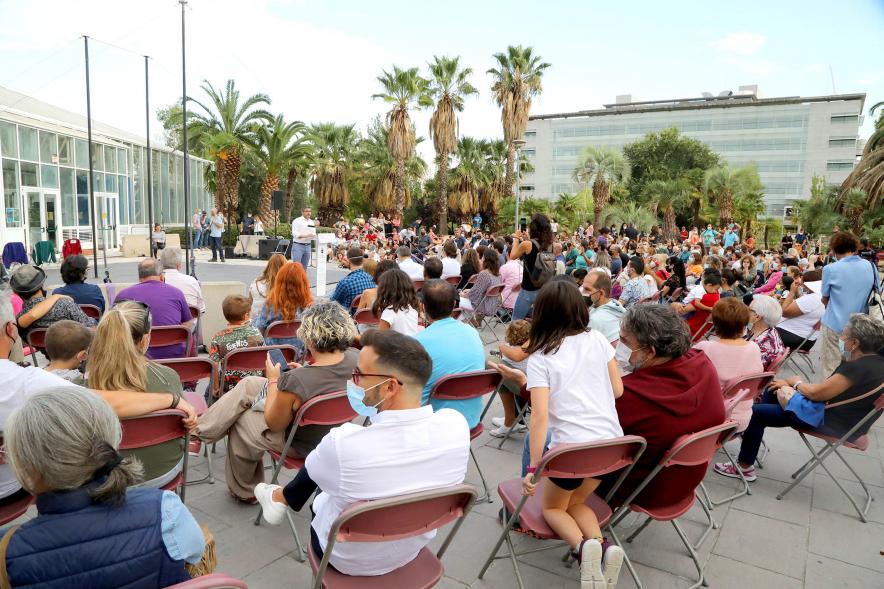  Inauguración de la Escuela de Circo -  Imagen panorámica de la plaza del Invernadero del Arroyo de la Vega, donde se celebra la inauguración.