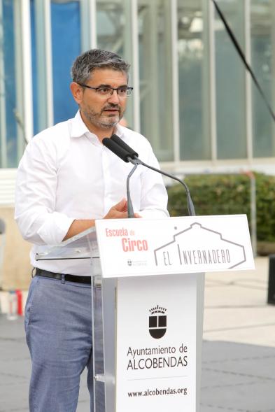 Inauguración de la Escuela de Circo - Imagen de un momento del discurso del alcalde Rafael Sánchez Acera.