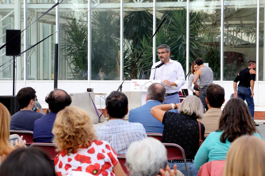 Inauguración de la Escuela de Circo - Imagen de un momento del discurso del alcalde Rafael Sánchez Acera.