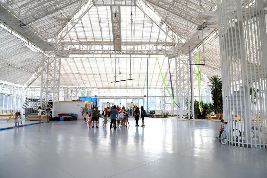   Inauguración de la Escuela de Circo - Imagen de la visita al interior de El Invernadero.