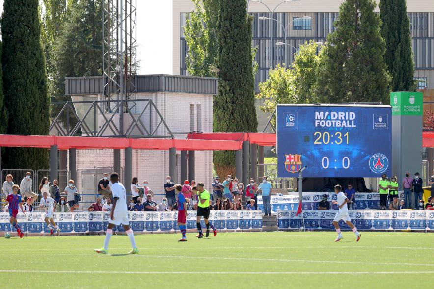 Final Madrid Fútbol Cup - Imagen de un momento del partido de la final entre el Paris Saint-Germain y el FC Barcelona.