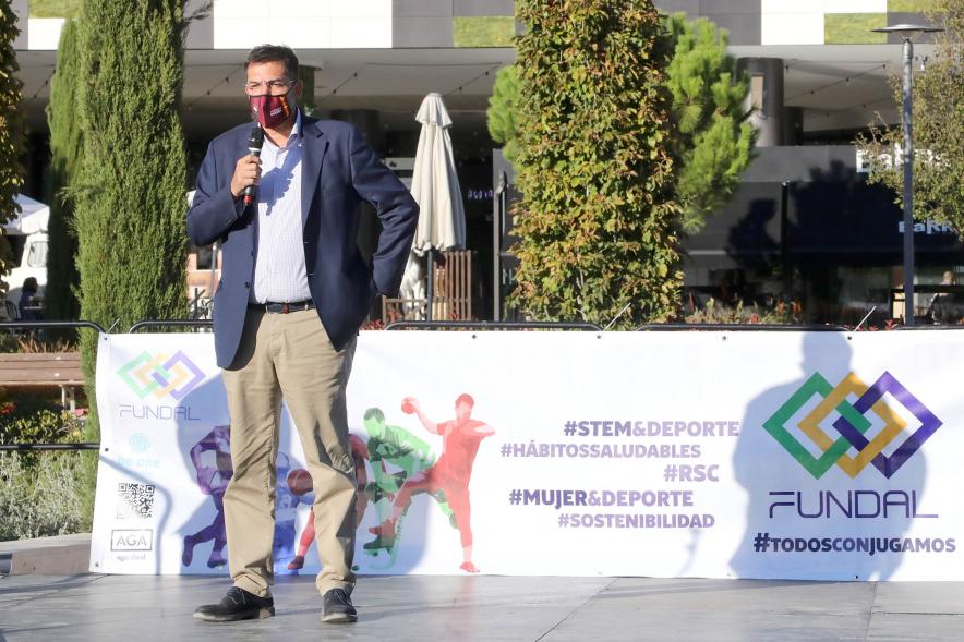 Ignacio Ardila presidente de Rugby Alcobendas en 2021 durante el discurso