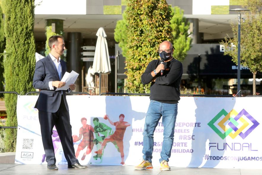 Momento de la gala de presentación Equipos
