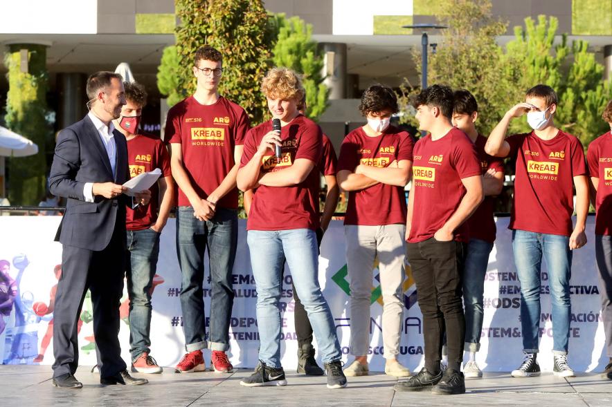 Equipo de Alcobendas Rugby durante su discurso