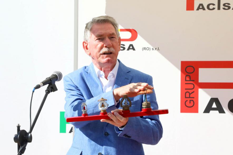  Inauguración Escultura de Sprinkler Pacisa - Imagen de un momento del discurso del presidente de Pacisa, Emilio Rodríguez.