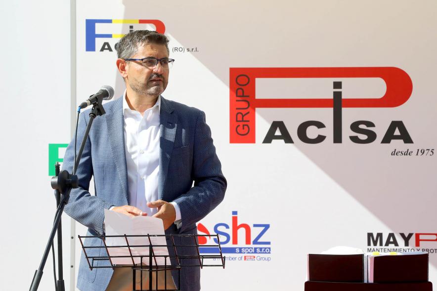Inauguración Escultura de Sprinkler Pacisa - Imagen del alcalde Rafael Sánchez Acera en un momento de su discurso.
