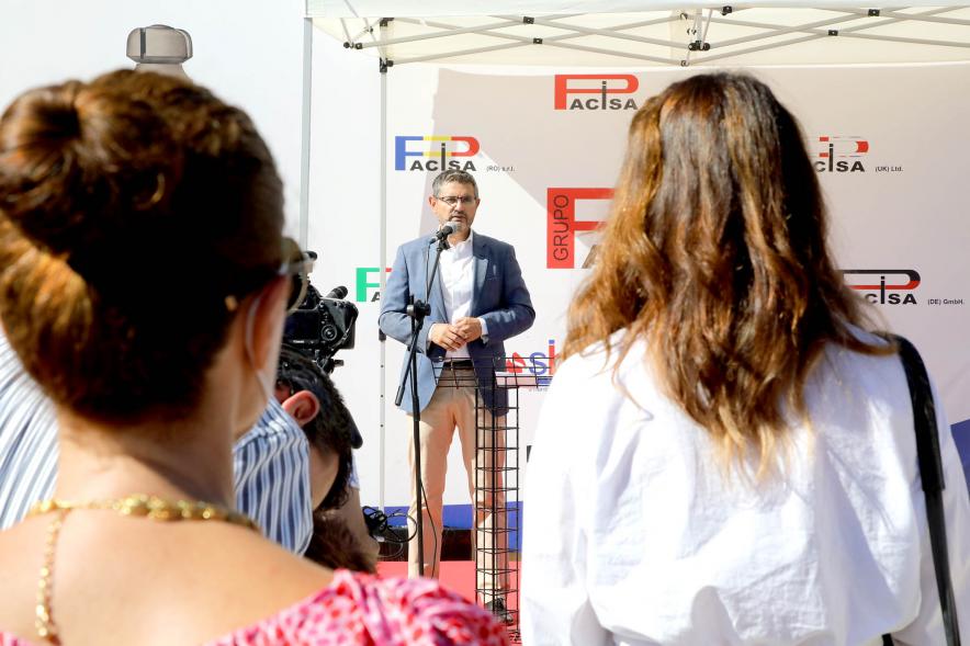   Inauguración Escultura de Sprinkler Pacisa - Imagen del alcalde Rafael Sánchez Acera en un momento de su discurso.