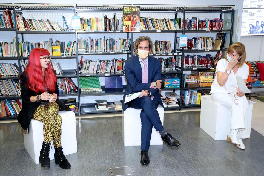   Inauguración Semana de la Juventud 2021 - Imagen en un momento de las palabras de Celia Cruz Garrido, fotógrafa y diseñadora gráfica.