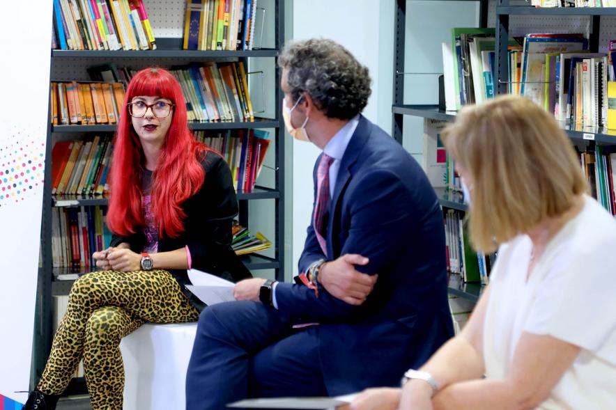 Inauguración Semana de la Juventud 2021 - Imagen en un momento de las palabras de Celia Cruz Garrido, fotógrafa y diseñadora gráfica.