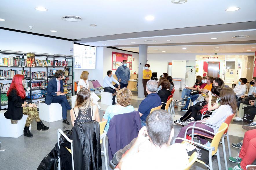 Inauguración Semana de la Juventud 2021 - Imagen en un momento de las palabras de Sergio Mora representante del Consejo de la Juventud de Alcobendas.