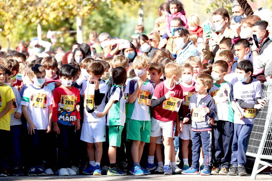 Milla Escolar 2021 - Imagen del momento de la salida de los más pequeños.