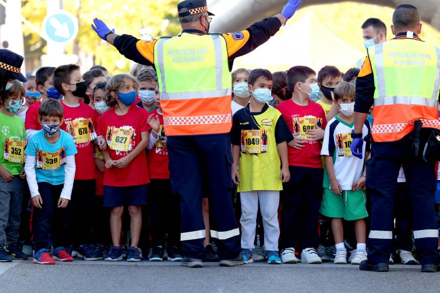 Milla Escolar 2021 - Imagen del momento de la salida de los más pequeños.