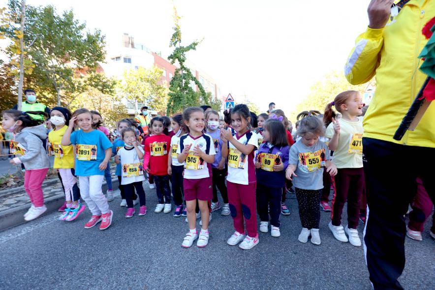Milla Escolar 2021 - Imagen del momento de la salida de las más pequeñas.