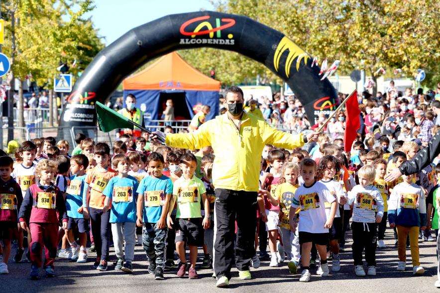  Milla Escolar 2021 - Imagen del momento de la salida de los alevines.
